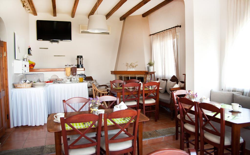Summer Time - Tinos Apartments อจิออสซอสติส ภายนอก รูปภาพ